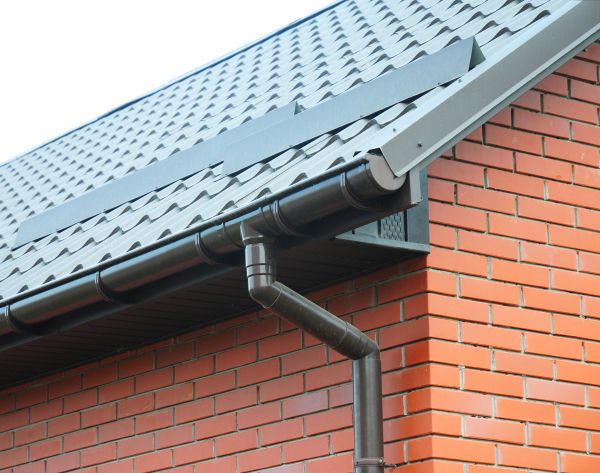 Cost of Roof Downspout Installation in Houston