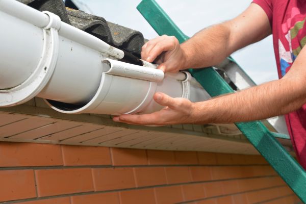 Cost of Large Gutter Repair in Houston