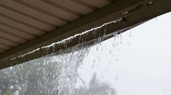 Cost of Leaking Gutter Repair in Houston