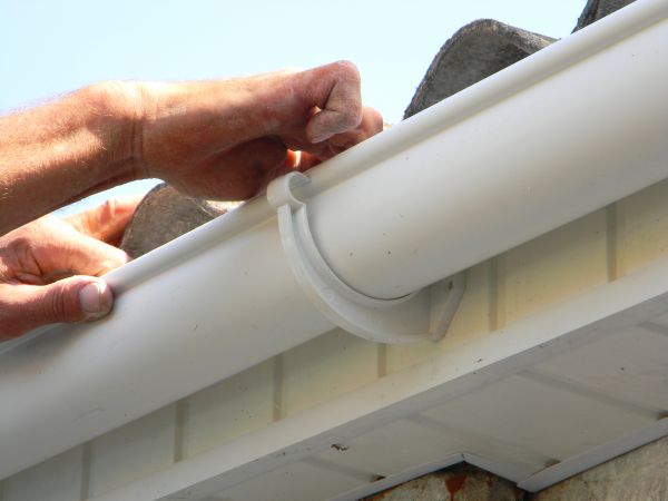 Cost of Plastic Gutter Repair in Houston